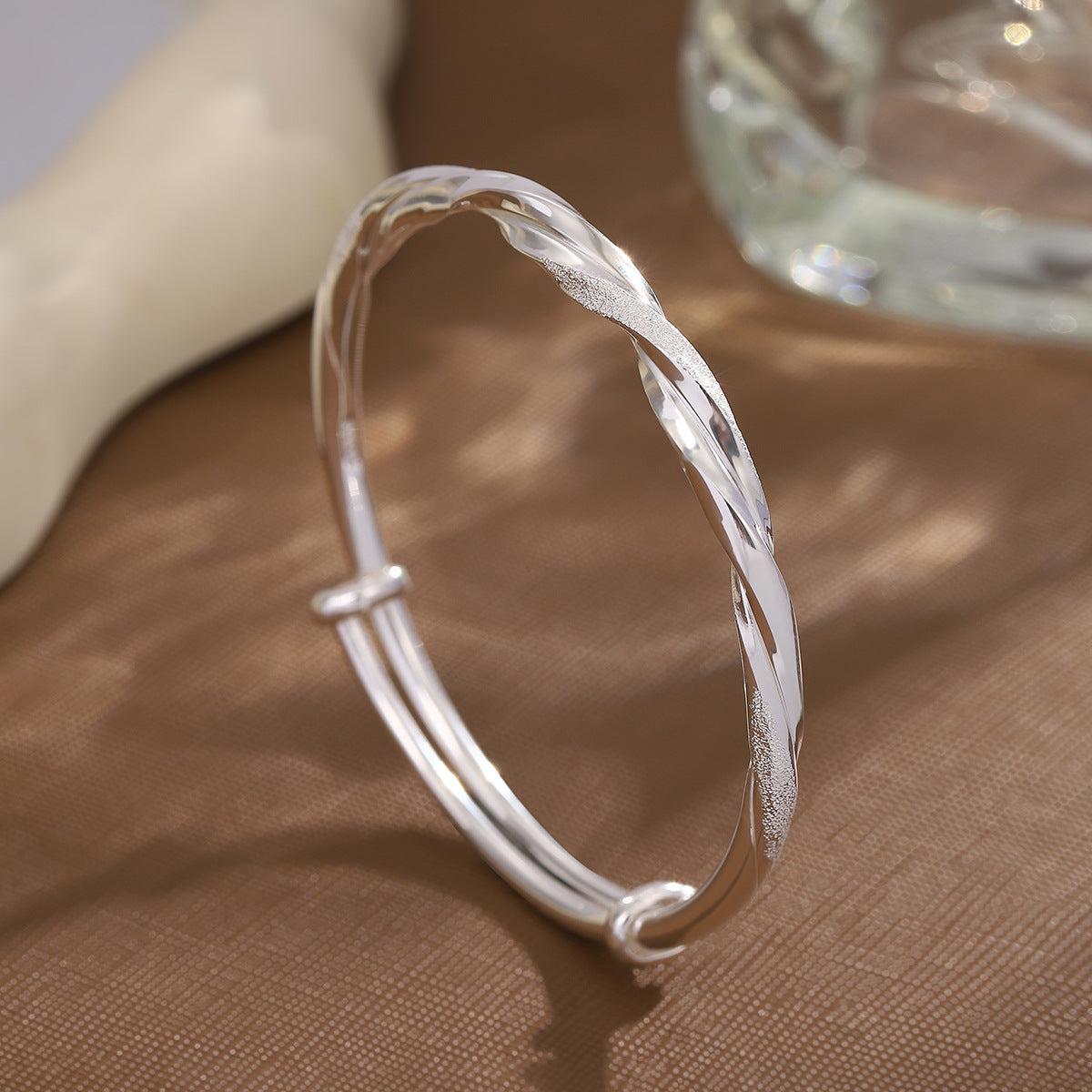 Twisted Silver Rope Bracelet: Symbol of Lasting Love and Support