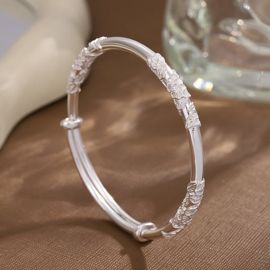 Pure Silver Leaf-Shaped Bracelet: Symbolizing a Large Family with Abundant Leaves, Representing Prosperity and Harmony at Home
